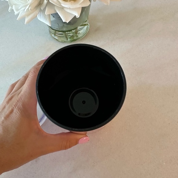 Mercedes Benz Glitter Stemless Cup - Picture 4 of 4